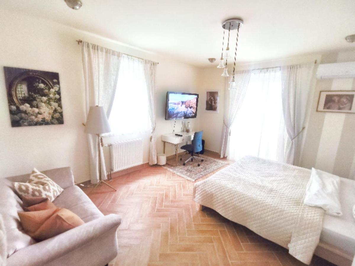 Bellevue Apartment With Ac & Heating & Terrace Budapest Exterior foto